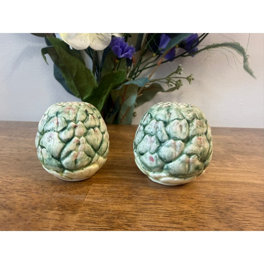 Vintage Avocado‎ Green Artichoke Salt Pepper Shakers Mid Century Kitchen Decor